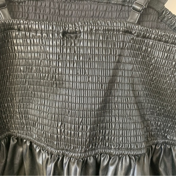 Torrid Faux Leather Block Smocking & Ruffle Cropped Tank Size 1 (14/16, 1X) - Picture 4 of 6